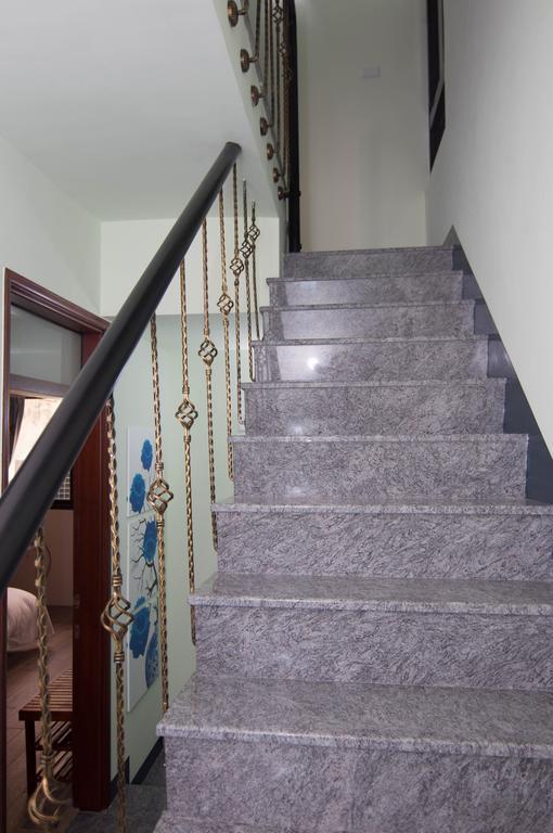 Zhizhu Homestay ไถหนาน ภายนอก รูปภาพ