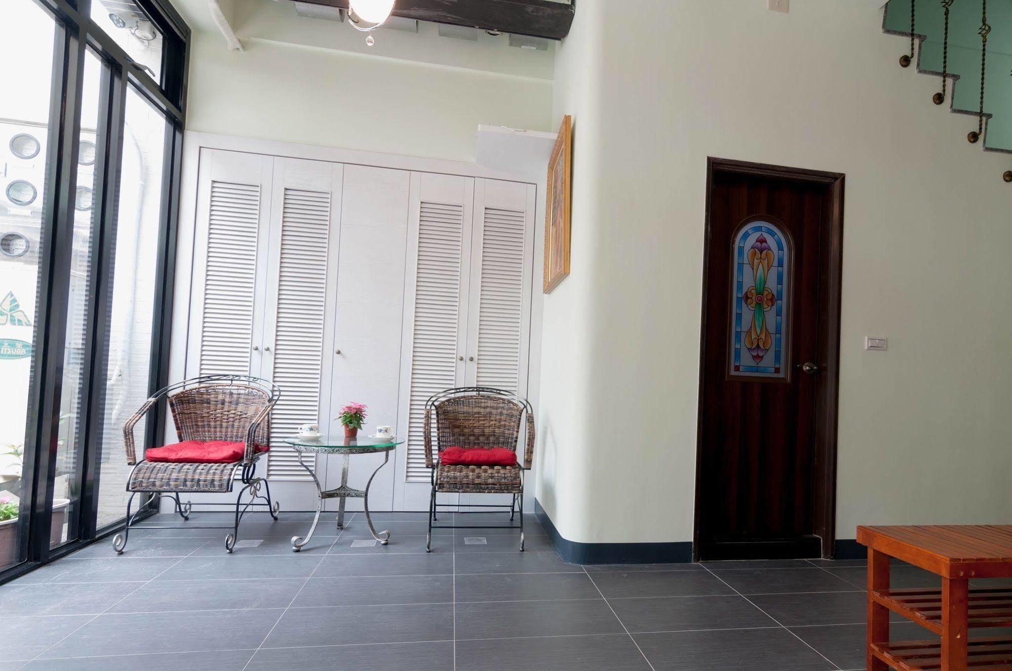 Zhizhu Homestay ไถหนาน ภายนอก รูปภาพ